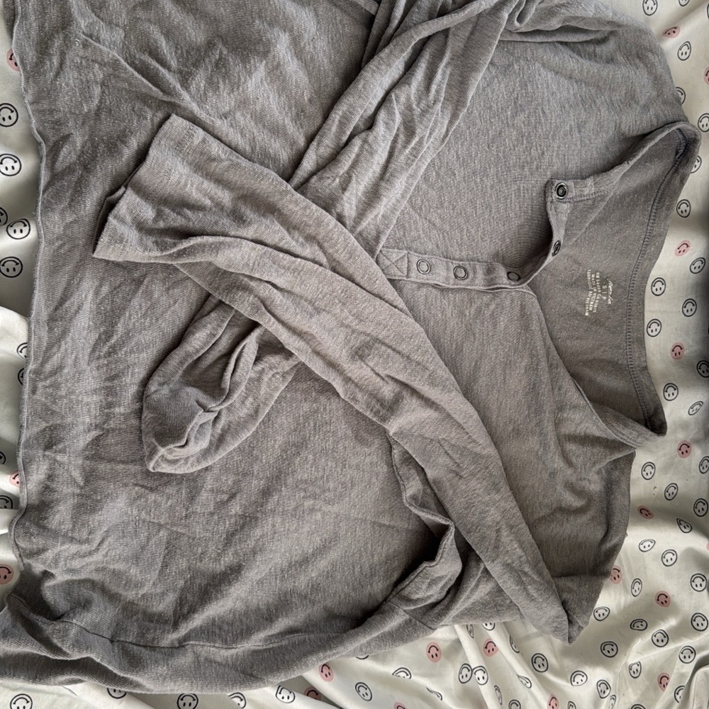 aerie Long Sleeve Henley Tee in Gray